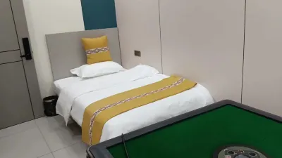 Julong Hotel