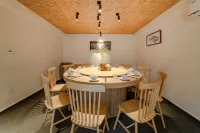 Wugong Mountain Cao Mu Chun Mu Feng shan Ye B&B Hotels in Luxi