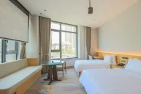 Dalian Xingyue Hotel (Xinghai Square Music Fountain Branch)