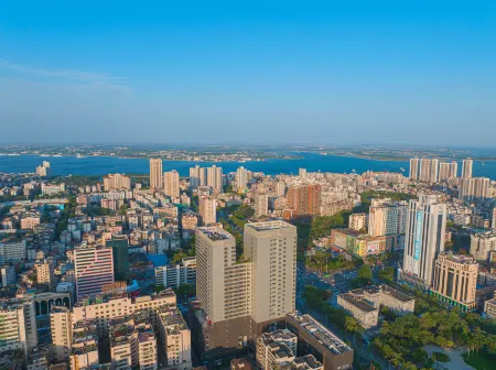 MEHOOD LESTIE（IDM Minda Huanyu Tiandi） Отели рядом со станцией Zhanjiang Railway Station