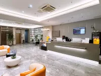 Asian crystal E-sports Hotel