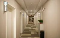 Yijia 365 Hotel (Hengshui Railway Station Plaza Central Street Store) - 2 ดาว