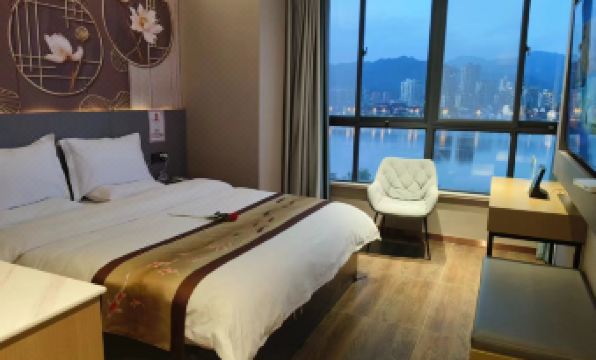 Clear Water Bay Hotel