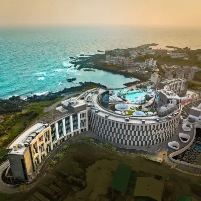 Shilla Stay Plus Iho Tewoo Ocean Front Hotels near شاطئ إيهو