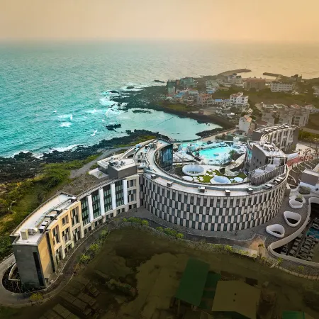 Shilla Stay Plus Iho Tewoo Ocean Front Отели рядом с достопримечательностью «Храм Кымсундан»