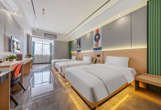 시어먼 즈샹 인터내셔널 호텔의 침실 전경