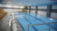 Ramada Plaza by Wyndham Batman - Yüzme Havuzu