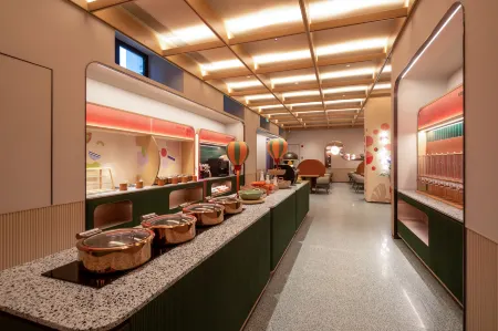 Orange Hotel (Xuzhou Yunlong Lake Sanpeng Square Branch) Отели рядом с достопримечательностью «Jiuzhou College of Vocation & Technology»