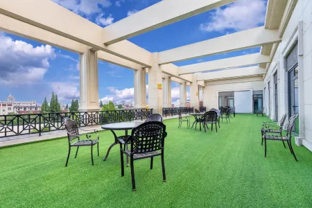 Shankee Coffee Style Hotel (Yancheng Wantai Times City Dayang Farmer Street) Отели рядом со станцией Yancheng Railway Station