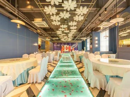 Jun He International Hotel Отели рядом с достопримечательностью «Jinzhong University»