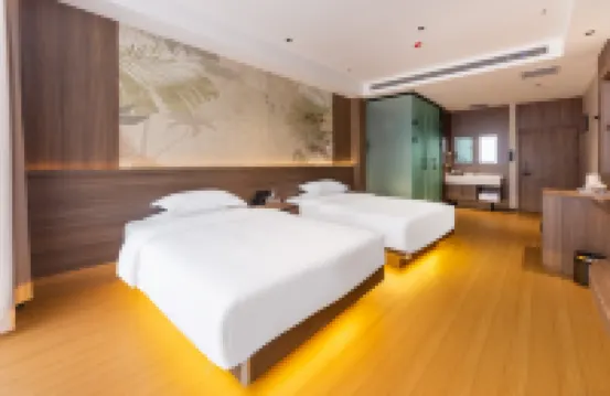 Zhiyun Hotel (Xilinhot City Hangai Road)