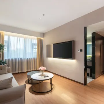 Zhanhe Hotel (Pingdingshan Railway Station Branch)