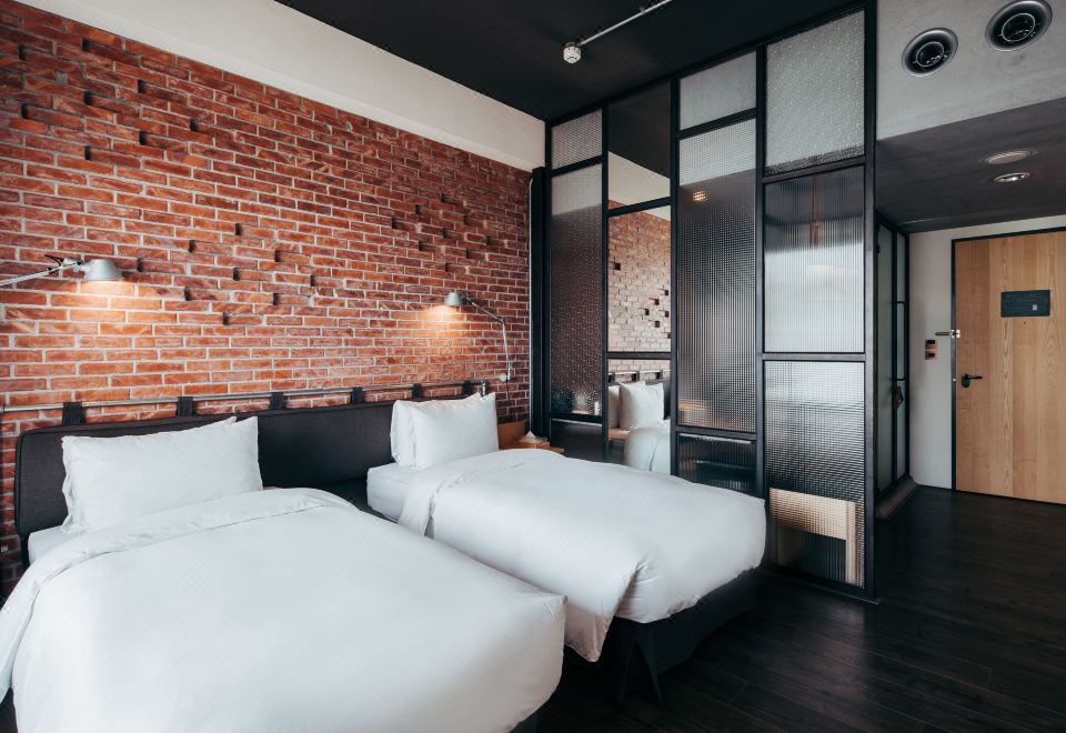 U I J 호텔 & 호스텔