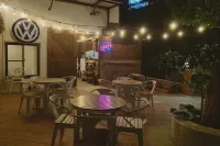 MoMo B&B / SUP Sea Stand Up Paddle Club Hotels in Hengchun Town