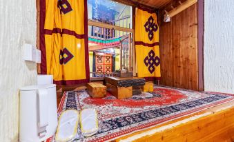Tone · Chain · Poshtel (Lhasa Jokhang Temple Ancient City)