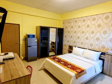 leader residences Отели рядом с достопримечательностью «The Holy Infant Jesus Church»