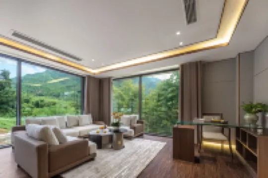 Cloud End Tingyue Vacation Villa