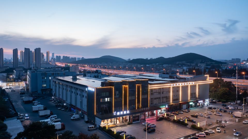 Xuzhou Yunlong Wanda Plaza Langbo Hotel