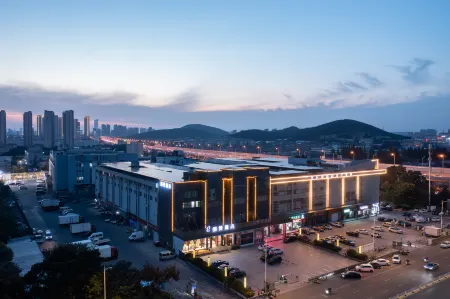 Xuzhou Yunlong Wanda Plaza Langbo Hotel