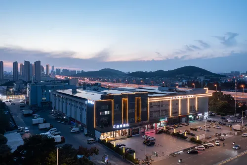 Xuzhou Yunlong Wanda Plaza Langbo Hotel - Bjergudsigt