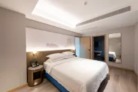 MayAnn Man'an Hotel (Wuhan Gutian Fourth Road Light Rail Station) Hotels in Wuhan