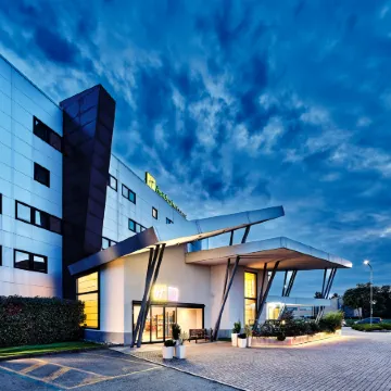 Holiday Inn Express MILAN - MALPENSA AIRPORT by IHG
