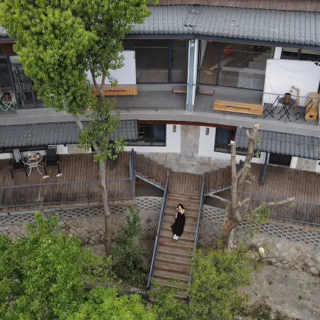 Mingshan Qingyuan Tea Yard Hotel Отели рядом с достопримечательностью «Гора Qinyuan»