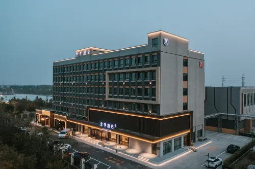 JI Hotel (Dezhou Laoling Xingguangdadao Film City) Hotel di Provinsi Qingyun