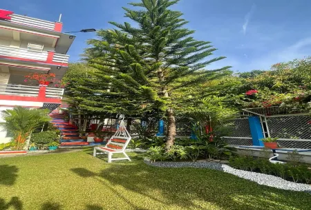 RedDoorz @ S & L Apartelle Daraga Albay