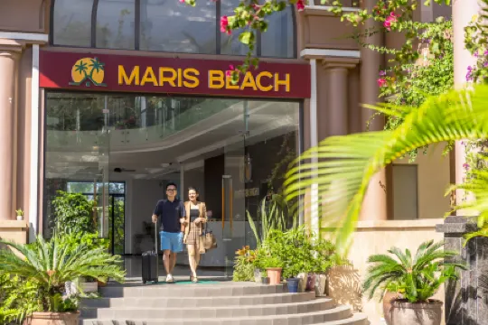 Maris Beach Hotel Phu Quoc Отели рядом с достопримечательностью «Chinh Toa Dalat»