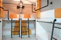 Qantic Lodging & Rooftop