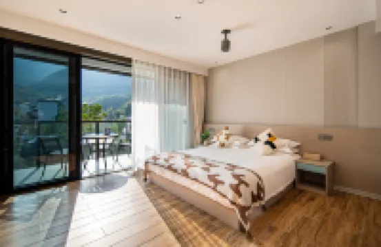 雲棲蘭亭・星空プールリゾート（安吉浪漫山川風景区）