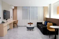 Qiongzhong Xiangyun Hotel