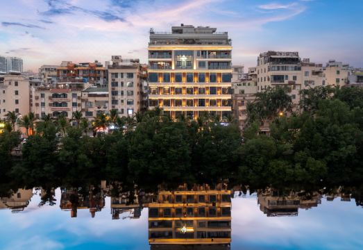 岸朋智能酒店（三亚临春河店）外景图