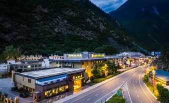 Welcome to Rundou International Hotel, Jiuzhaigou