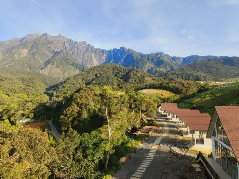 The Pampines Villa, Mount Kinabalu Hotel di Kundasang