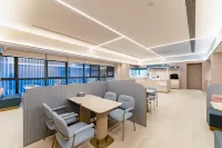 HanTing Hotel (Xinyang Xinxian Branch)