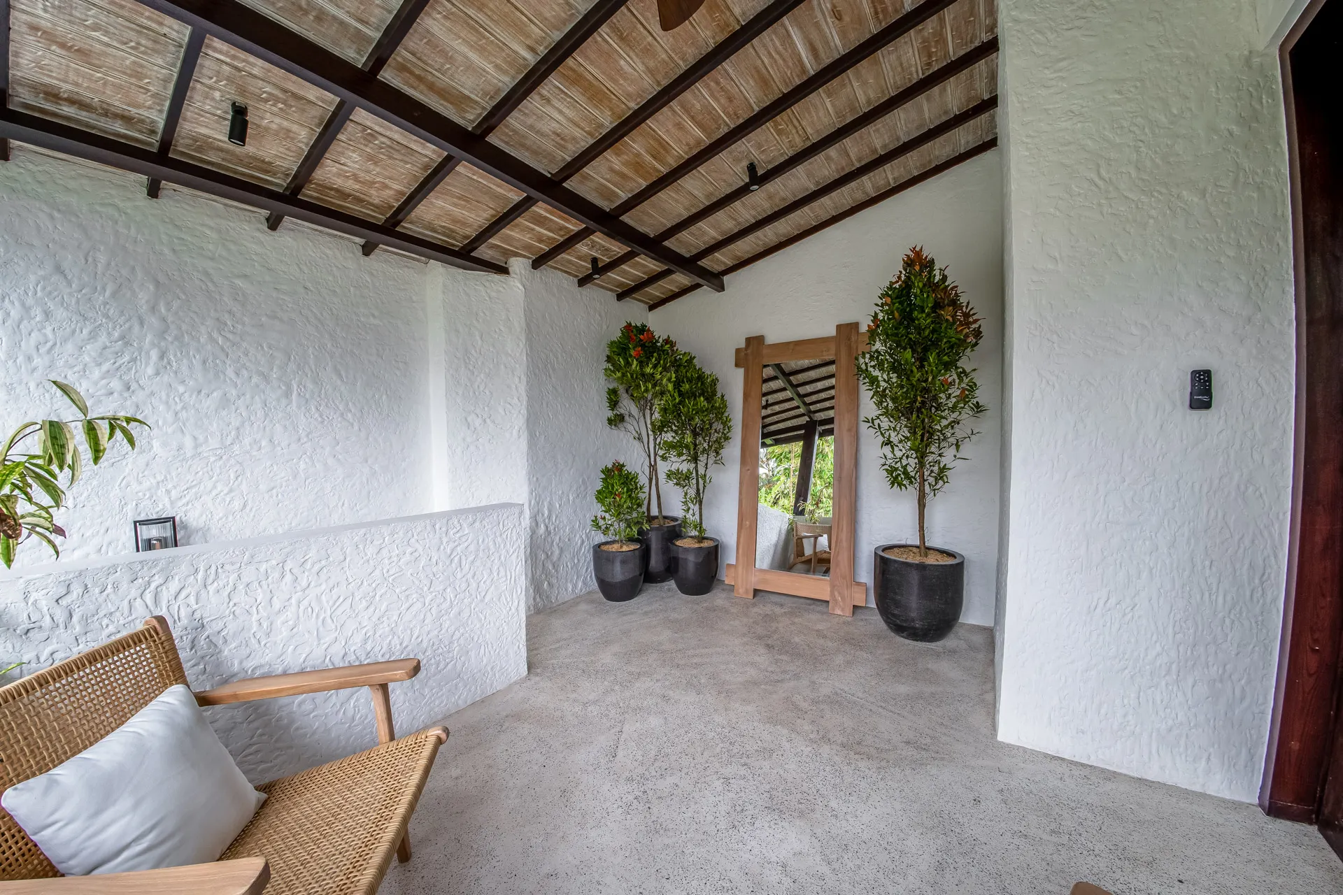 Putri Salju Villa by EVDEkimi – Teras indah di jantung artistik Ubud Kamar Photos