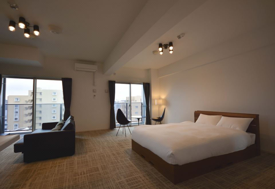 5. 더 그랜드 레지..