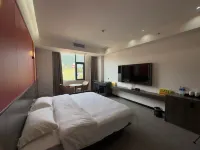Xinshun Hotel Hotels near Mohan