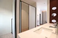 24 Degrees North · SEASCAPE · Seaview Resort Mansion
