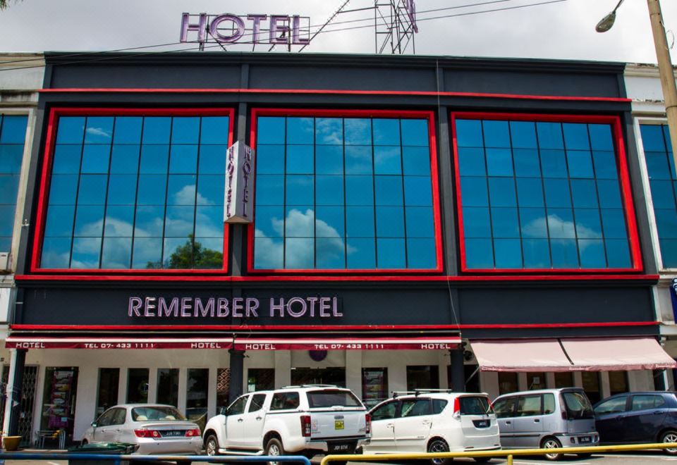 리멤버 호텔 바투 파핫 이미지