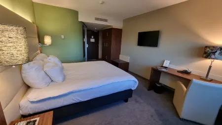 Van der Valk Hotel Rotterdam - Blijdorp Отели рядом с достопримечательностью «Центр современного искусства Witte de With»