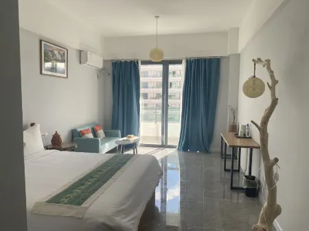 THE MOON HOTEL Отели в г. Натуи