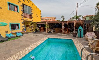 Los Amigos Nest Hostel