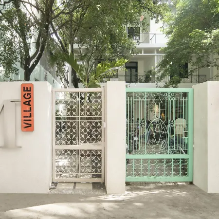 Express by M Village Tran Quoc Thao, a brand of Modern Village Lifestyle Отели рядом с достопримечательностью «Институт Пастера»