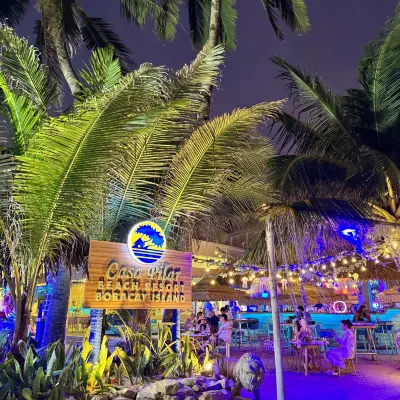Casa Pilar Beach Resort Hoteles cerca de Playa White
