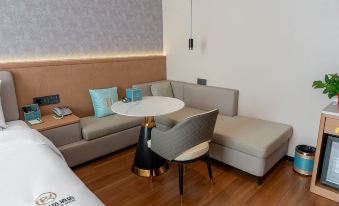 XINRAN  HOTEL