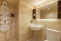 Kindness Hotel (Yuanlin) Отели рядом с достопримечательностью «Baguashan Dafuo Scenic Area»