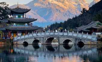 Manbai Haoting Hotel (Lijiang Ancient City)